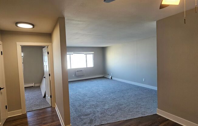 1 bed, 1 bath, 742 sqft, $825