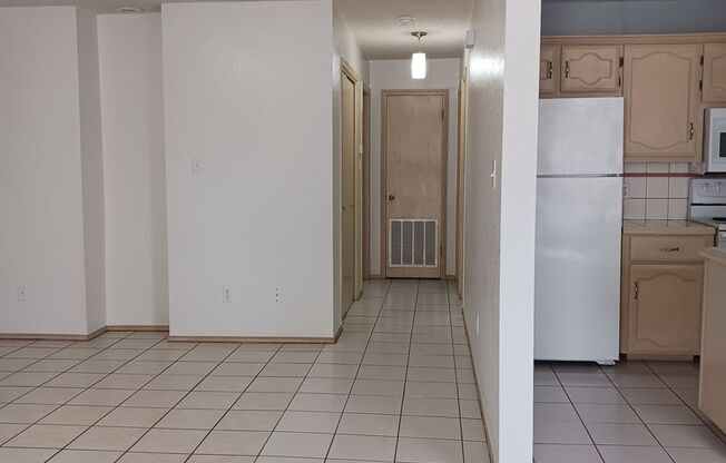 2 beds, 2 baths, 1,006 sqft, $875, Unit 80
