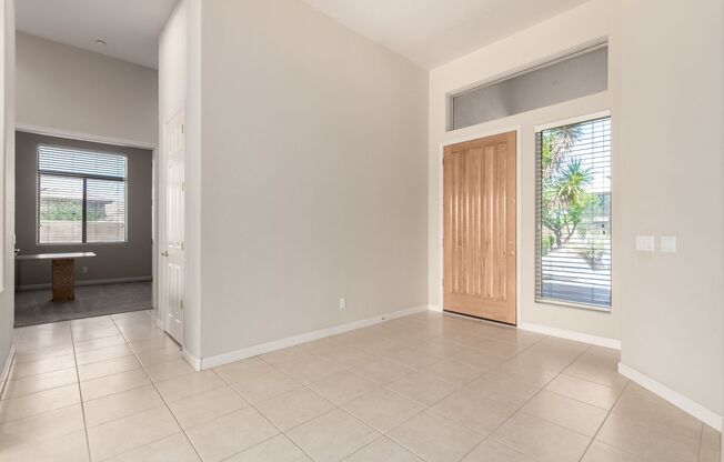 3 BED 2.5 BATHROOM HOME W/ OFFICE/DEN 3 CAR GARAGE AND SPARKLING POOL