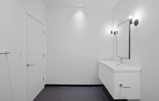 2 beds, 2 baths, 1,155 sqft, $2,669, Unit 100-206