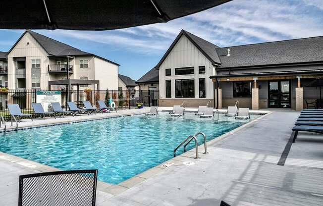 Resort-style swimming pool with baja shelf at Tiburon Ridge in Omaha, NE