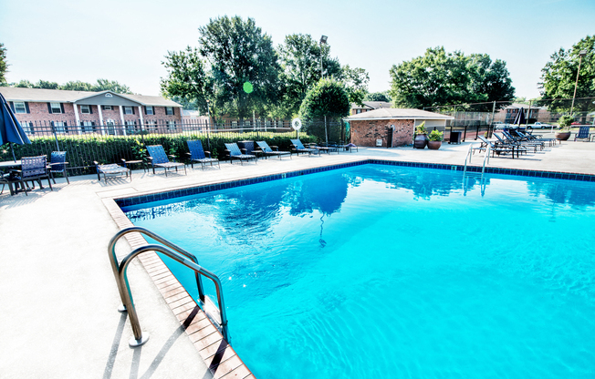 Waterford Square Apartments Pool in Huntsville, AL