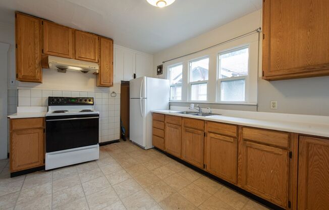 Beautiful 4 Bedroom Home Located on North Beacon Hill!