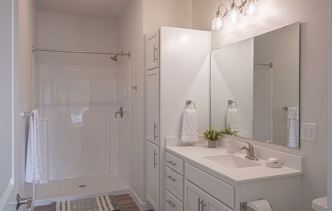 1 bed, 1 bath, 713 sqft, $1,400, Unit 226