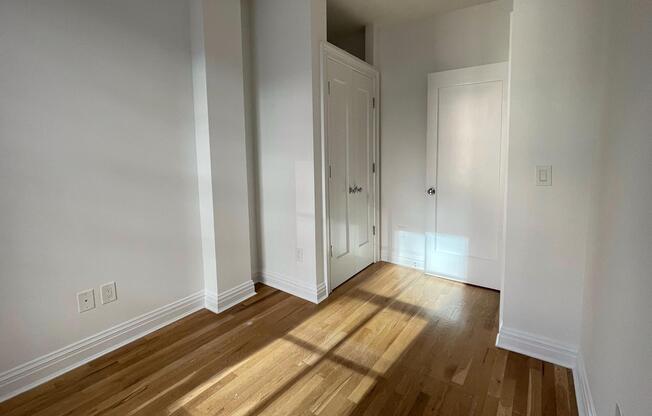 1 bed, 1 bath, $3,500, Unit 2F