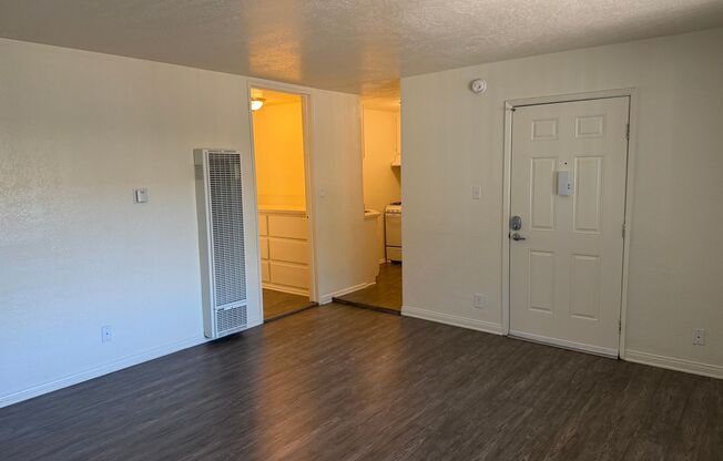 Studio, 1 bath, 400 sqft, $1,925, Unit 4923B