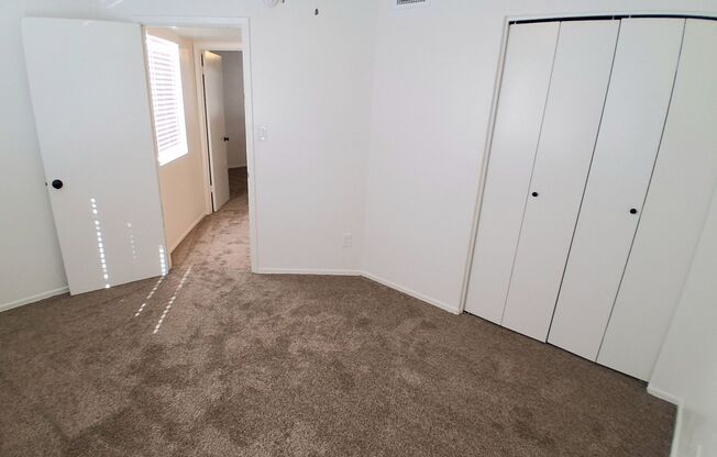 1715 E. Pepper Circle