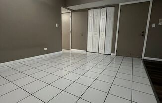 1476 East Ports O Call Drive