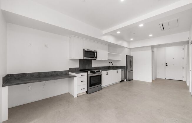 1 bed, 2 baths, 611 sqft, $2,695, Unit Unit 1