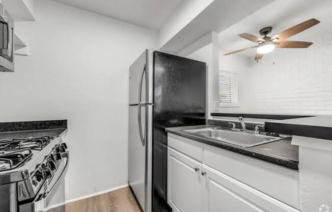 1 bed, 1 bath, 540 sqft, $1,100, Unit 103