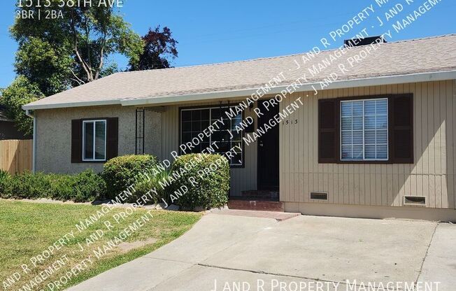 1513 38 AVE