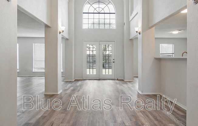 5717 PARKWOOD TRL