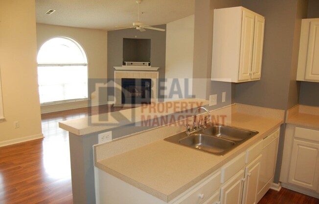 2 beds, 2 baths, $1,200