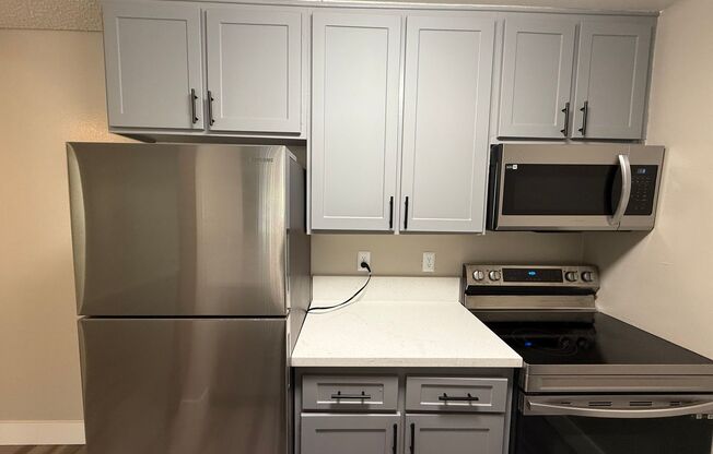 1 bed, 1 bath, 714 sqft, $1,995, Unit 038