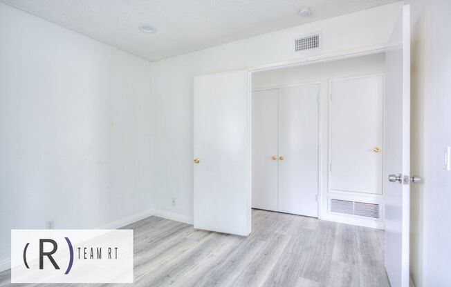 2 beds, 1 bath, $2,700