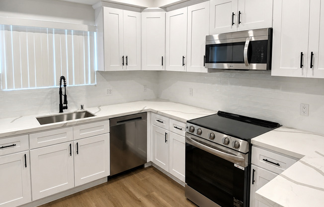 1 bed, 1 bath, 615 sqft, $2,450, Unit 502