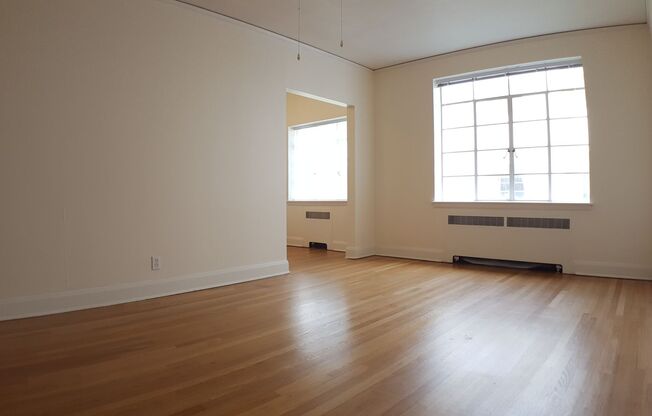 Studio, 1 bath, 557 sqft, $1,275, Unit 406