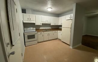 2 beds, 1 bath, $1,350, Unit A