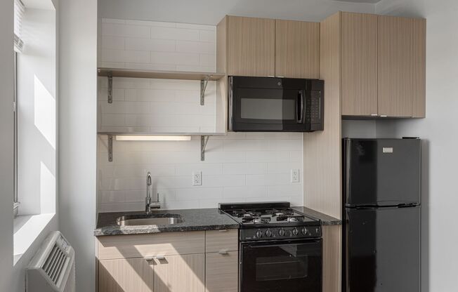 Studio, 1 bath, 212 sqft, $1,550, Unit 1203