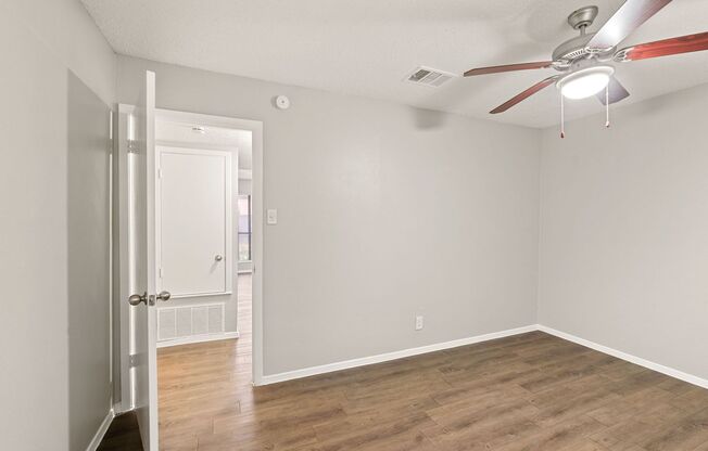 1 bed, 1 bath, 600 sqft, $949, Unit 2001-125