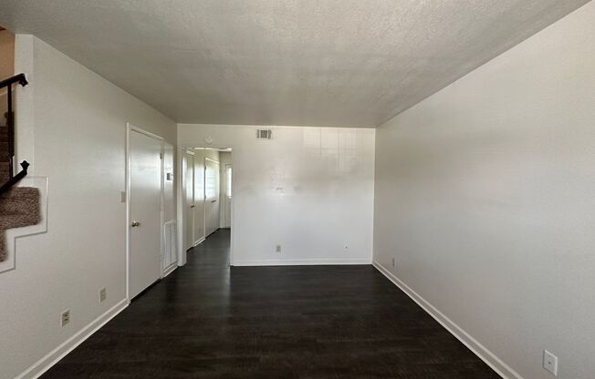 2 beds, 1.5 baths, 1,000 sqft, $995