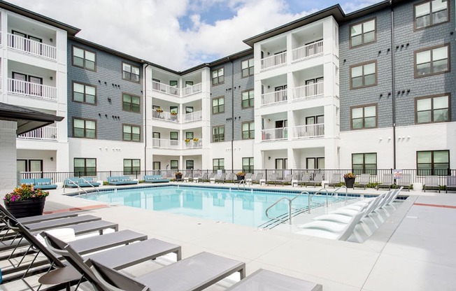 Resort-style Pool