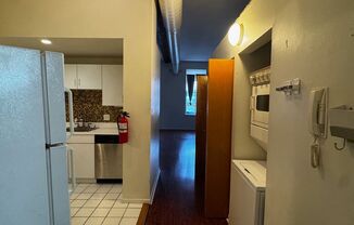 Studio, 1 bath, 600 sqft, $995, Unit 303