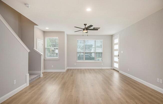 224 SUNSET LN