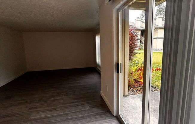 2 beds, 1 bath, 902 sqft, $1,375, Unit W - 053