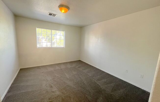 2 beds, 2 baths, $1,050, Unit UNIT 2113