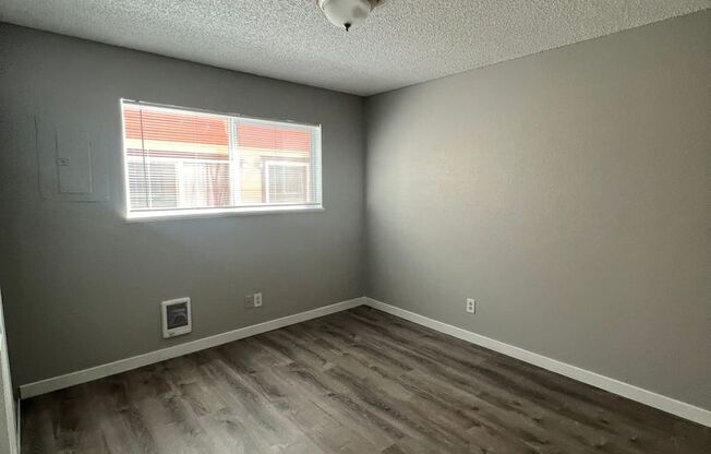 1 bed, 1 bath, 700 sqft, $1,150, Unit 15327