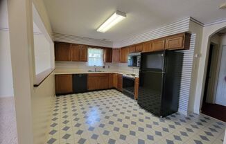 2 beds, 1.5 baths, $1,595