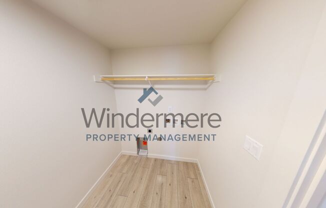 3 beds, 2 baths, 1,064 sqft, $1,895, Unit 317 Cowden