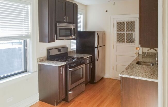 1 bed, 1 bath, 635 sqft, $1,950, Unit 4721-3