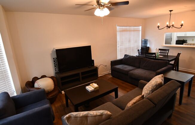 2 beds, 2.5 baths, $1,350, Unit Unit A