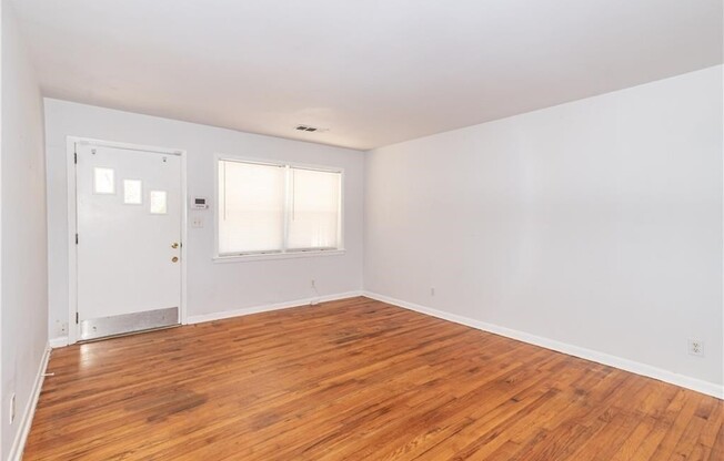 207 BUCHANAN TER