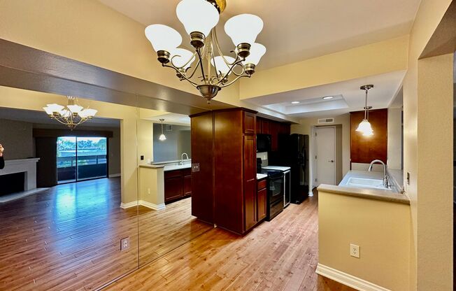 Your new home Awaits-Top Floor Escondido Gem!!!