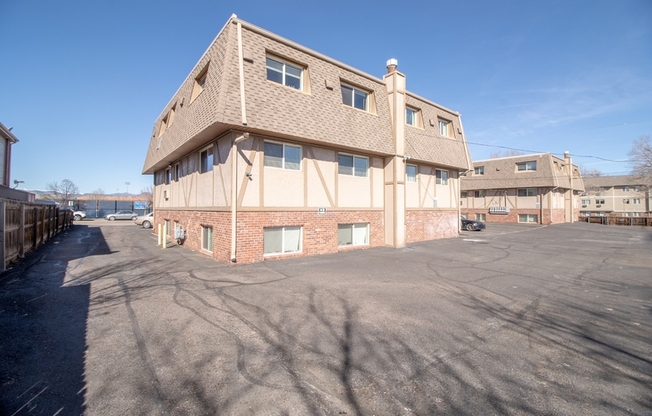 3600 S LOWELL BLVD