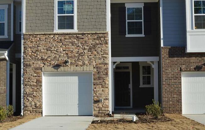 1131 LITTLE GEM LN
