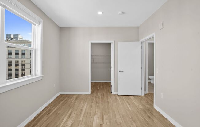 1 bed, 1 bath, 614 sqft, $2,240, Unit 637
