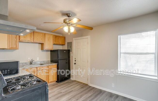 3419 S University Drive