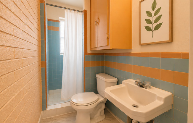 E Abram St LTR Apartments