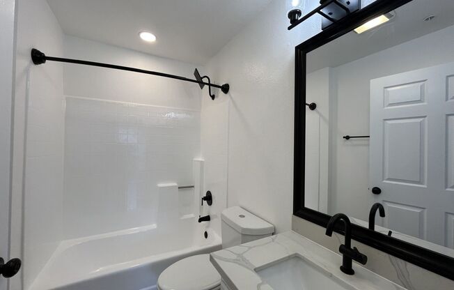 2 beds, 1.5 baths, 1,150 sqft, $2,248, Unit 302
