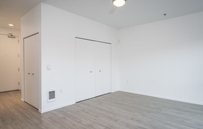 The Lenox | Bedroom with Large Closet