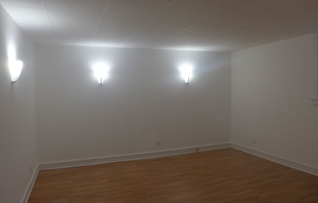 1 bed, 1 bath, 652 sqft, $1,695, Unit G