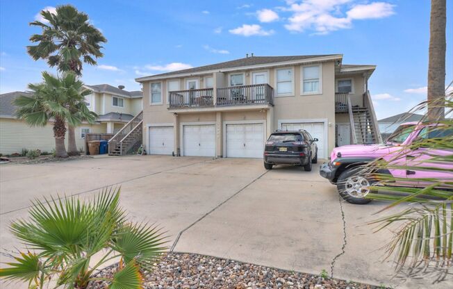 2 beds, 2 baths, $1,395
