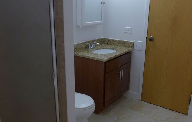 2 beds, 2 baths, 1,250 sqft, $2,950, Unit 07C