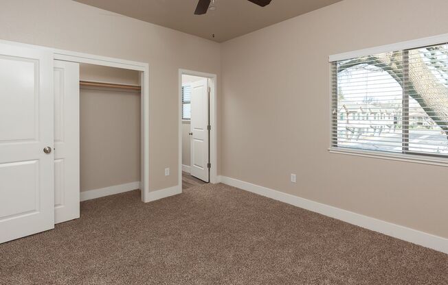 2 beds, 2 baths, 908 sqft, $1,395, Unit 109