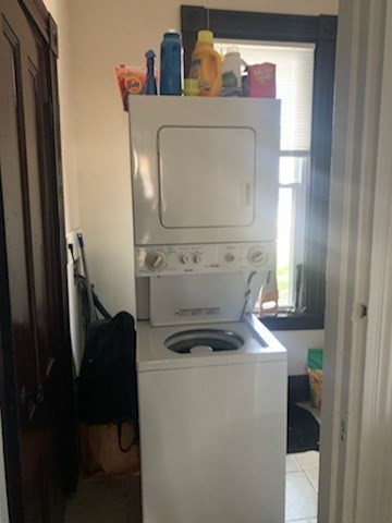 5 beds, 2.5 baths, 2,500 sqft, $4,900, Unit 1