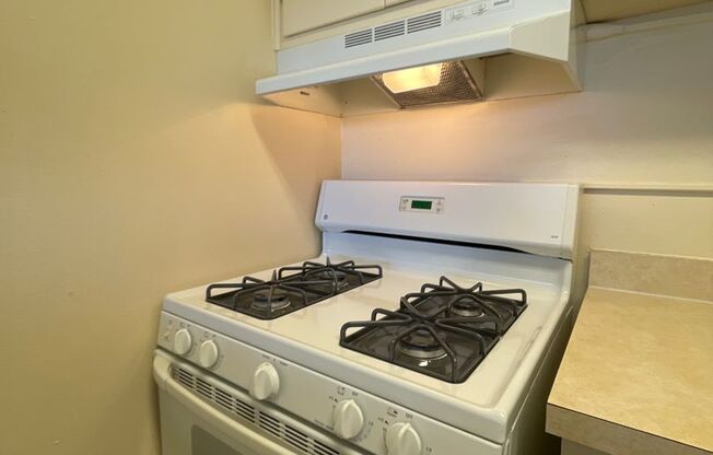 1 bed, 1 bath, 580 sqft, $1,150, Unit 802